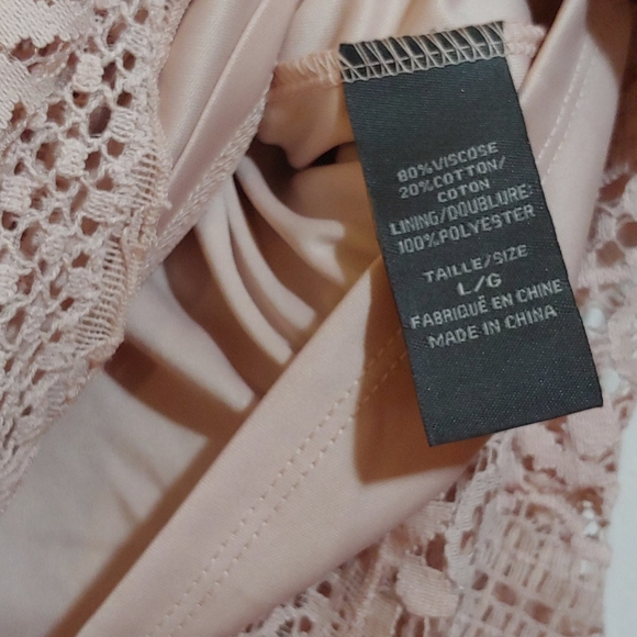 Clothes - Picture 3 of 3